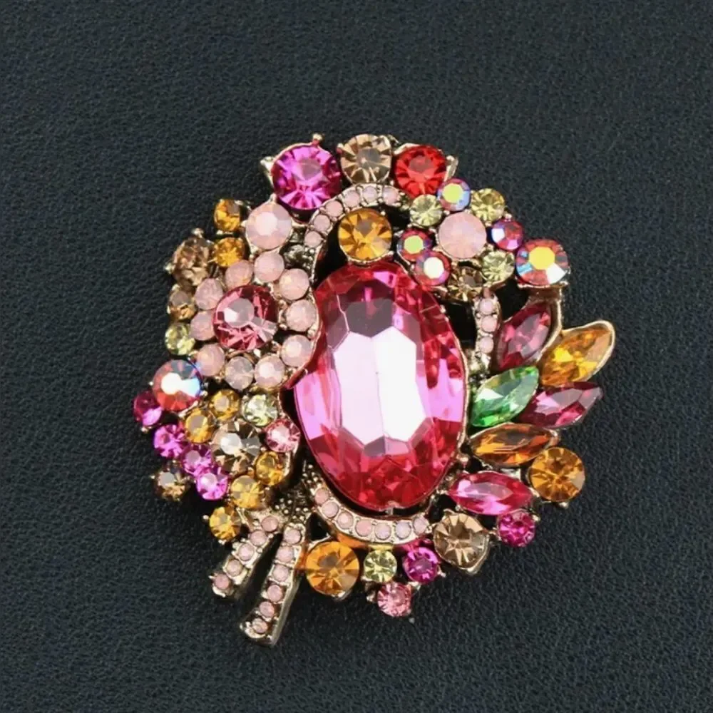 🩷 New Sparkling & Elegant Multicolor Crystal Brooch 🩷